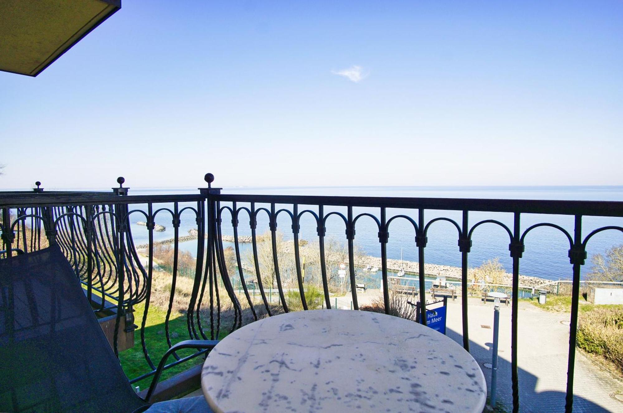 Ferienwohnung Mit Traumhaftem Meerblick - Haus Am Meer Fewo 07 Lohme Bagian luar foto